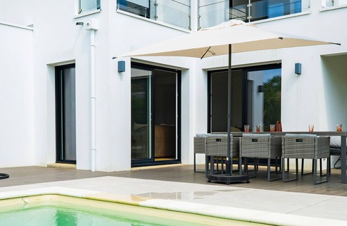 Concarneau House | "LA VILLA DE CARLA" 4 pers heated pool, beach and GR34 on foot Concarneau