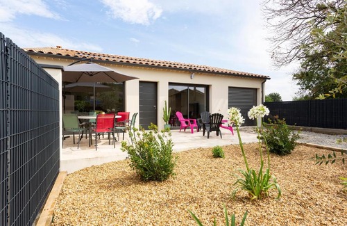 Saint-Victor-la-Coste House | La Villa de l'Olivier - Maison climatisée pour 6