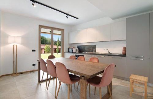 Colico Apartment | La villa del lago in giardino