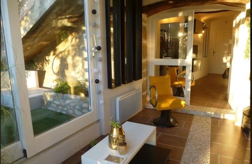 Cairanne Apartment | La vue sur le Mont Ventoux, appartement & parking