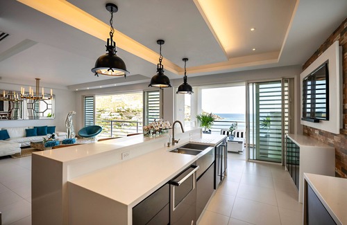 Indigo Bay Villa | La Vue SXM - Modern Oceanfront Villa (+ Chef Services!)