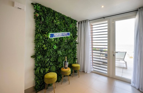 Indigo Bay Villa | La Vue SXM - Modern Oceanfront Villa (+ Chef Services!)