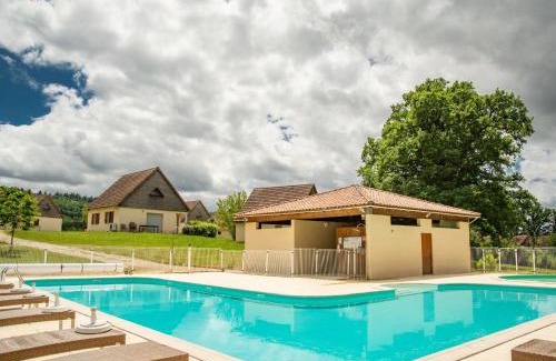 Lacapelle-Marival House | Lac Bleu 39 en 40 combi