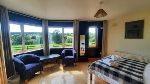 Dungarvan House | Lackandarralodge large 5BR entire house sleeps14!