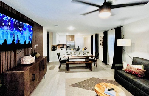 Southside House | Lackland Air Force Base at 9 min-Brauning Lake at 25 min-3 bdr-King size-Grill