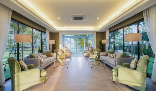 Sai Mai Resort | Laddarom Wongwaen-Ramintra Home