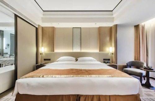 Hongqi District Hotel | Ladisson Hotel Xinxiang Conference Center