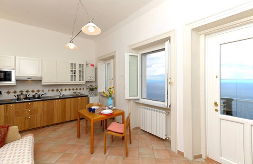 Conca dei Marini Apartment | Lady Gilda, beautiful apartment with terrace overlooking the sea