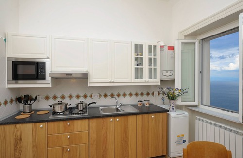 Conca dei Marini Apartment | Lady Gilda, beautiful apartment with terrace overlooking the sea
