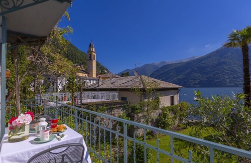Laglio Apartment | LAGLIO ARTIST'S HOUSE, WITH GARDEN AND DIRECT ACCESS TO THE LAKE