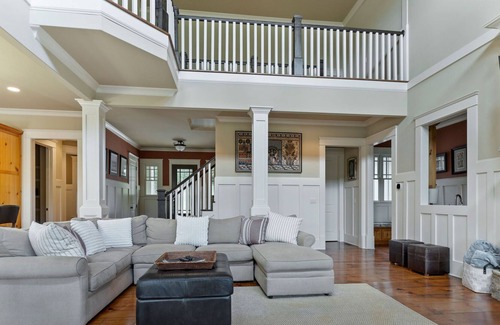 Dadeville House | Lagniappe Lake House on Lake Martin