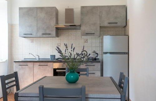 Casalzuigno Apartment | Lago Maggiore a 10 minuti "Cascina Lavanda"