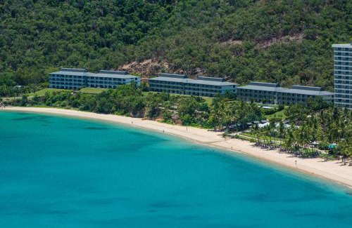 Hamilton Island Apartment | Lagoon Beachfront Lodge 201 on Hamilton Island by HamoRent
