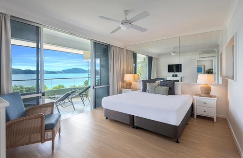 Hamilton Island Apartment | Lagoon Beachfront Lodge 202 on Hamilton Island by HamoRent