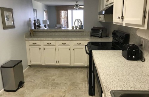 Gulf Shores Condo | Lagoon Front Spacious 2/2 Condo w/lagoon views, pools, deeded beach access