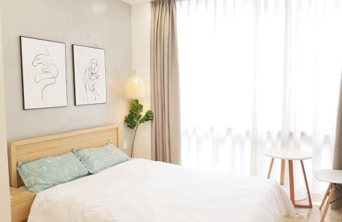 Hang Trong Apartment | LaHomestay Phủ Doãn