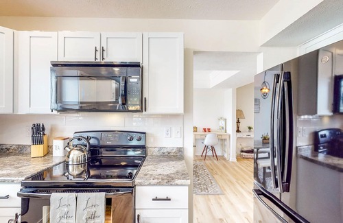 Indianapolis House | Laid-back, dog-friendly Indy home with patio & firepit - easy highway access