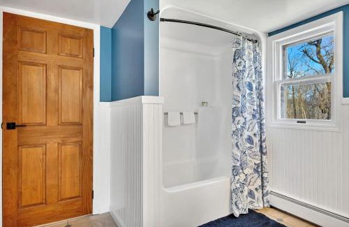 Saratoga Springs House | Lake Access 5 Minutes from Track
