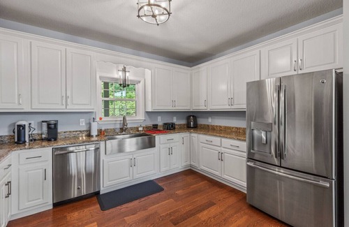 Cullowhee House | Lake access with mountain views!
