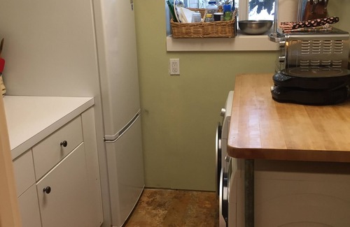Central Houghton House | Lake and Mountain Views - 2 Bedroom, 3/4 Bath