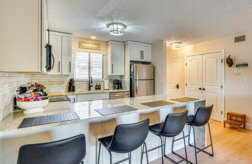 Osage Beach Apartment | Lake and Pool Access Lazy Days Condo with Balcony!