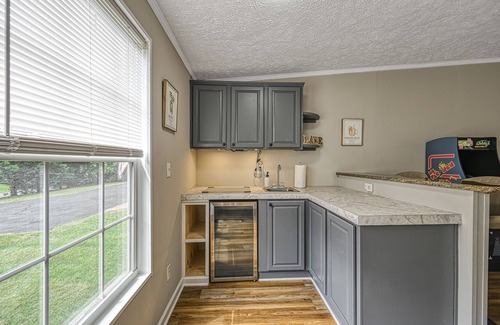 Bumpass House | Lake Anna Retreat: 4BR 2BA ~ Game Room ~ Sleeps 8 ~ Fire Pit & Boat Access