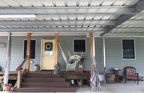 Gueydan House | Lake Arthur Nita Rest, a tranquil lake house