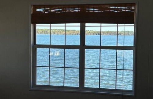 Cordele House | Lake Blackshear House literally over the water for stunning views!