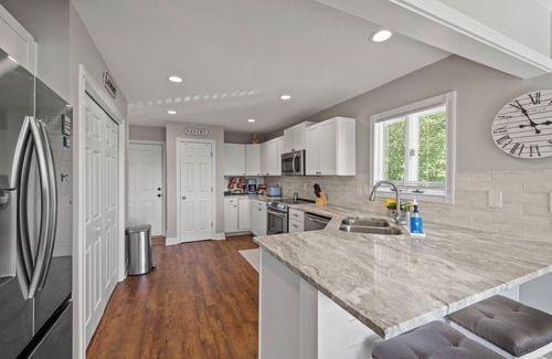 Harrodsburg House | Lake Break in a No Wake!