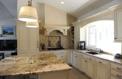 Charlevoix House | Lake Charlevoix Luxury Home; A Boat and Lake Lover’s Paradise on the Narrows