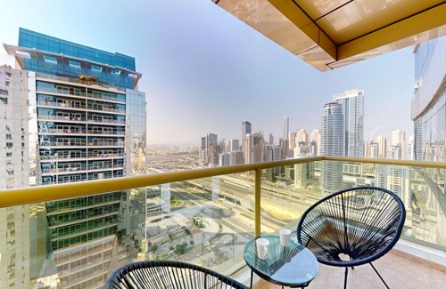 Jumeirah Lake Towers Apartment | Lake City Tower - Upgraded Two Bedroom in JLT
