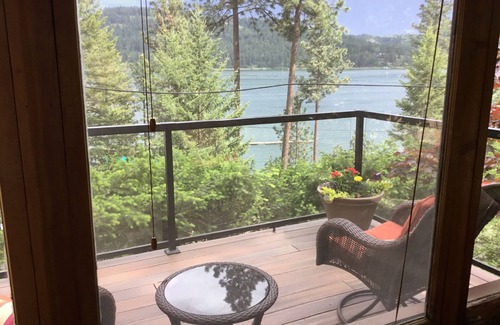 Worley House | Lake Coeur D 'Alone Lake Cabin Summer Fun ~ Sleeps 8