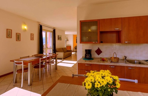 Vercana Apartment | Lake Como - Residence La Collina - Orange