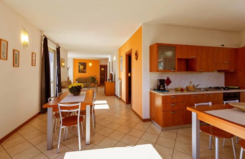 Vercana Apartment | Lake Como - Residence La Collina - Orange