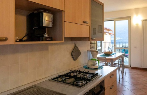 Vercana Apartment | Lake Como - Residence La Collina - Leccino