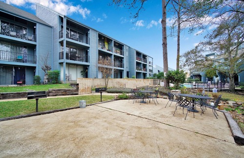 Walden on Lake Conroe Condo | Lake Conroe w/Pool/Canal Views & Boat launch access & Walden's endless amenities