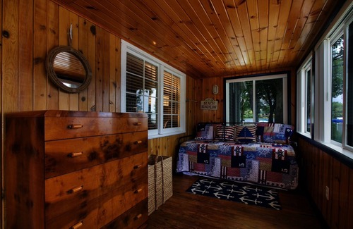 Delavan Lake Cottage | Lake Delavan, South Shore - Lakefront Cottage with Pier