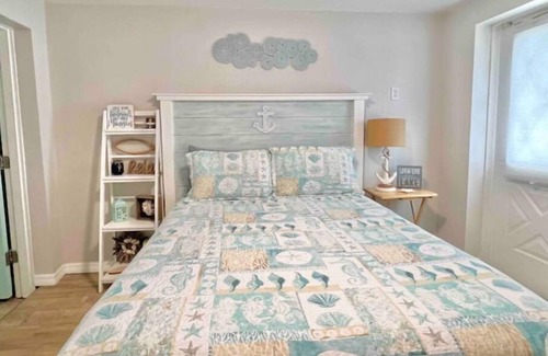 Avon Park House | Lake Denton’s Lakeside Getaway ll Spring Fed Lake, 15 miles to Sebring Raceway