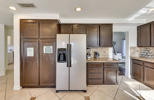 Lake Elsinore House | Lake Elsinore Home w/Pool - 44 Mi to Disneyland!