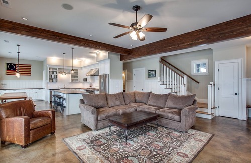 Orondo House | Lake Entiat Waterfront - Private Pool, Hot Tub, Boat Launch, Dock - sleeps 16