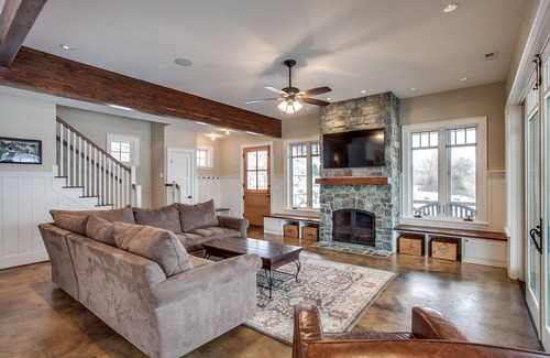 Orondo House | Lake Entiat Waterfront - Private Pool, Hot Tub, Boat Launch, Dock - sleeps 16