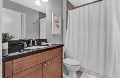 South Eola Apartment | Lake Eola Thornton Park Modern 2Bed 2Bath Secure Parking