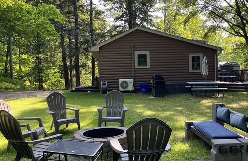 East Springfield Cabin | Lake Erie Get-A-Way/Log Cabin-view of lake and woods
