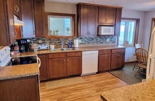 Oak Harbor House | Lake Erie Water Front Home Private Beach w/Tower