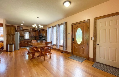 Roach House | Lake Escape - 9 Bdrm w/Awesome Decks & Dock