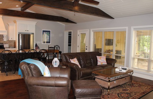 Longtown House | Lake Eufaula Longtown Waterfront home with private dock;4 BR plus loft; 3.5 bath