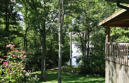 Rock Harbor House | Lake Front 2-Bedroom Home W/Privacy! Beautiful Views & Numerous Amenities.