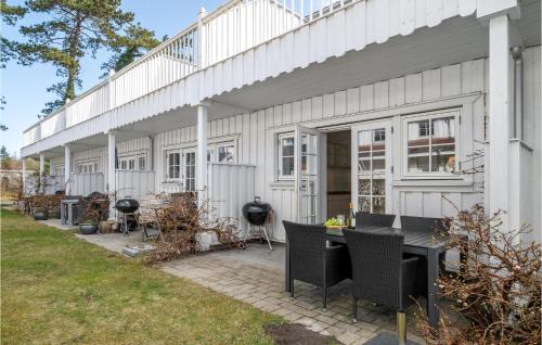 Nykobing Sjaelland Apartment | Lake Front Apartment In Nykøbing Sj