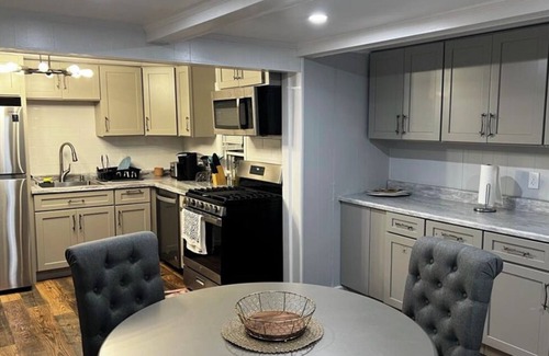 Halifax House | Lake front Bliss/Your perfect get away on the water.