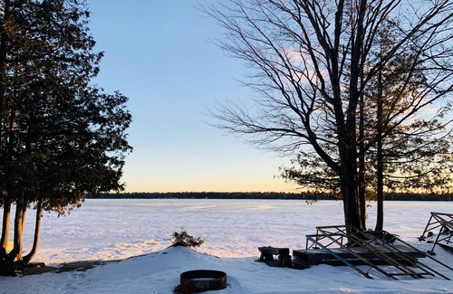 Newberry Cabin | Lake Front Cabin Located On Muskallonge Lake
